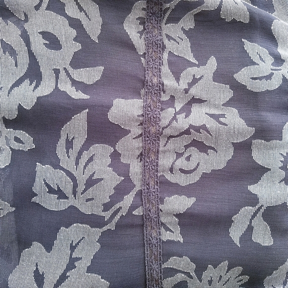 Esley | Floral Flare Top + Lace, Gray‎ Small - Picture 9 of 11
